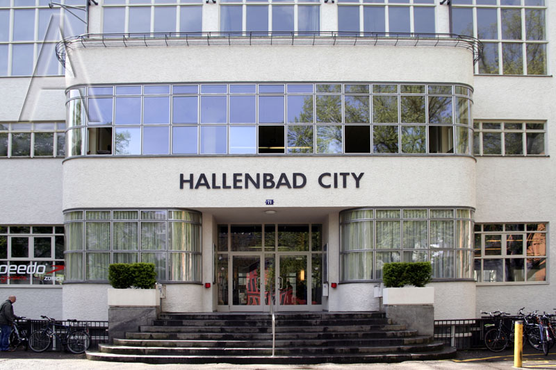 Hallenbad City/ City Indoor Pool