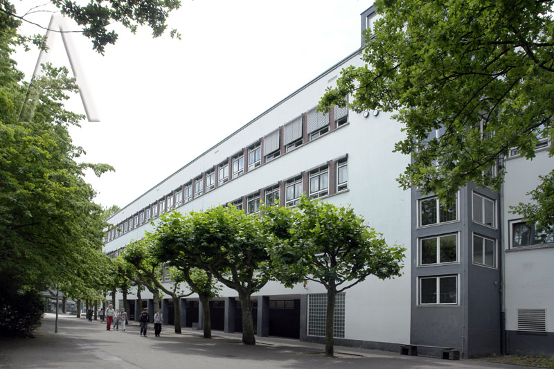 Geschwister-Scholl-Schule/school<br /><br />
ehemals/formerly Roemerstadt Schule